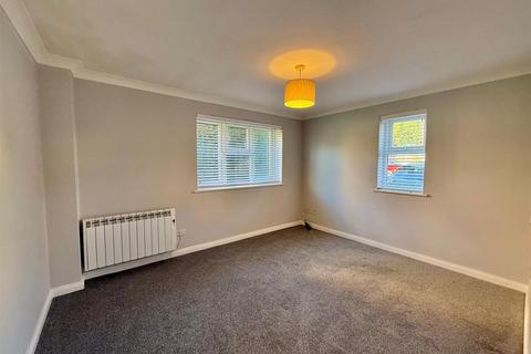 undefined, Downs Grove, Basildon