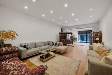 4 bedroom semi-detached house for sale, Woolacombe Road, London