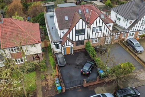Woolacombe Road, London