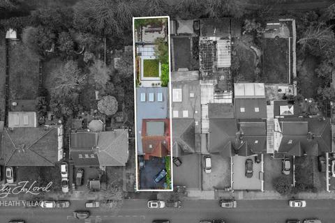 4 bedroom semi-detached house for sale, Woolacombe Road, London