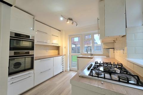 3 bedroom semi-detached house for sale, Lower Gravel Road, Bromley, BR2