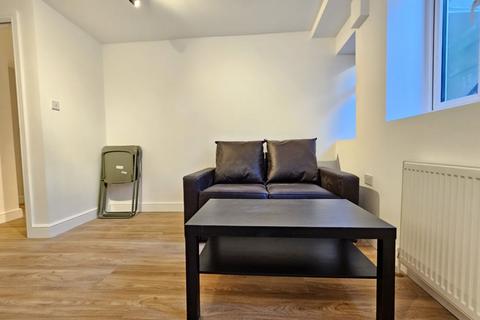 1 bedroom flat to rent, Offord Road, Islington, N1
