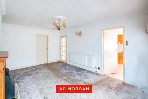 2 bedroom bungalow for sale, Mitchell Road, Kingswinford, West Midlands, DY6