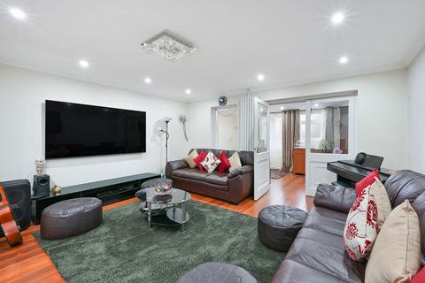 3 bedroom end of terrace house for sale, Waterfield, Tadworth KT20