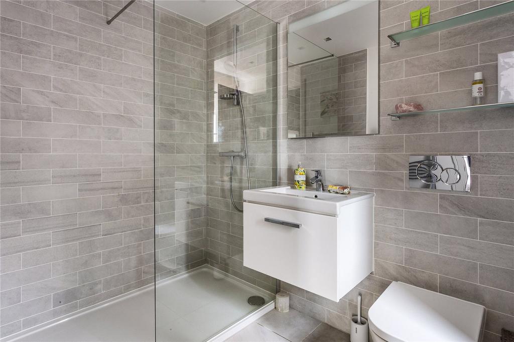 En Suite Shower Room