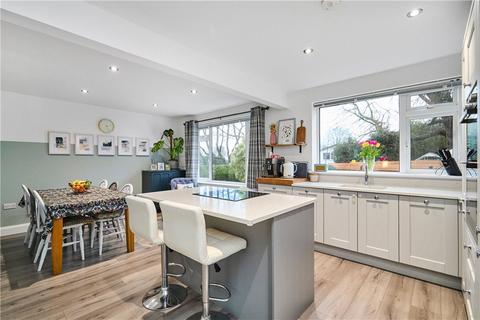 3 bedroom detached house for sale, Shannon Close, Ilkley, West Yorkshire, LS29
