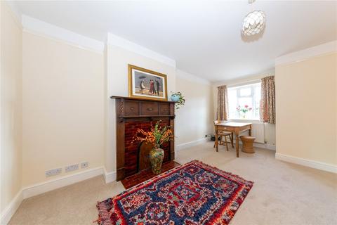 3 bedroom terraced house for sale, Tickford Street, Newport Pagnell, Buckinghamshire, MK16