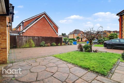 4 bedroom detached house for sale, Recreation Way, Sittingbourne