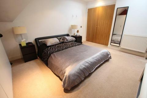1 bedroom apartment to rent, Woodham, Surrey, KT15