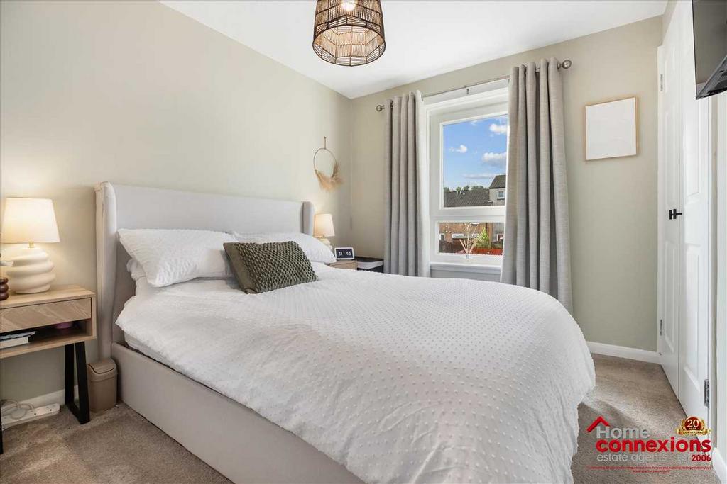 Bedroom One (1)