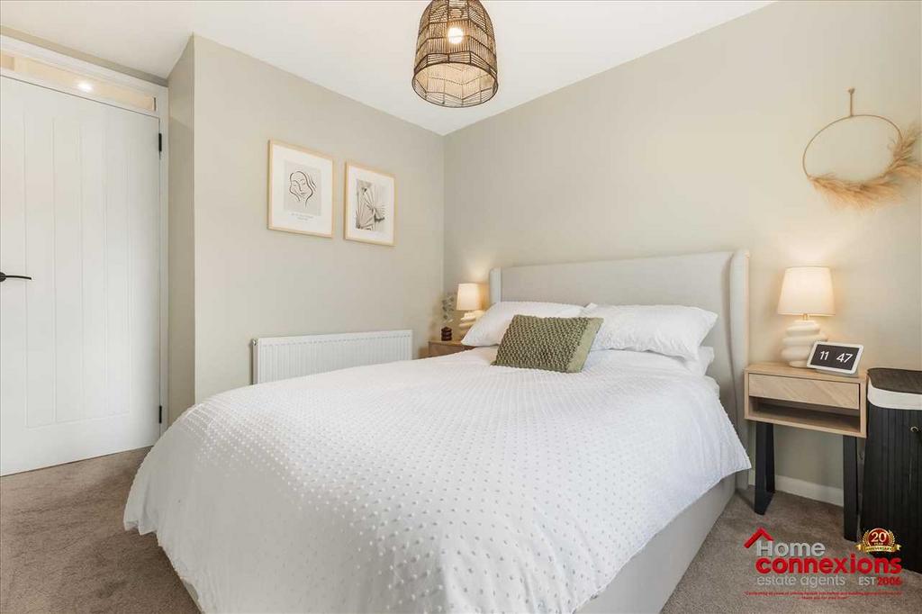 Bedroom One (2)