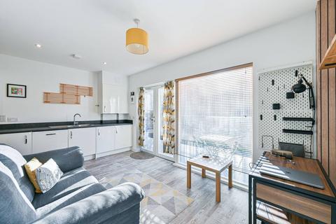 undefined, Breakspear Gardens, Colliers Wood, LONDON, SW19