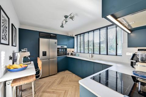 undefined, Berkeley Court, Guildford, GU1