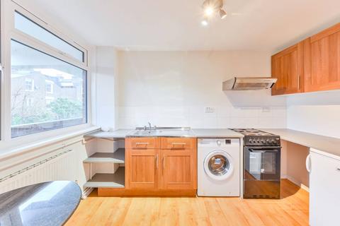 1 bedroom flat for sale, Chatham Road, Between the Commons, London, SW11