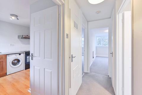 1 bedroom flat for sale, Chatham Road, Between the Commons, London, SW11