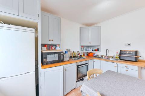 2 bedroom flat to rent, Reedworth Street, Kennington, London, SE11
