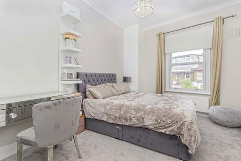 2 bedroom flat to rent, Hofland Road, London W14