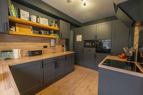 3 bedroom terraced house for sale, Park View, Cross Keys, NP11