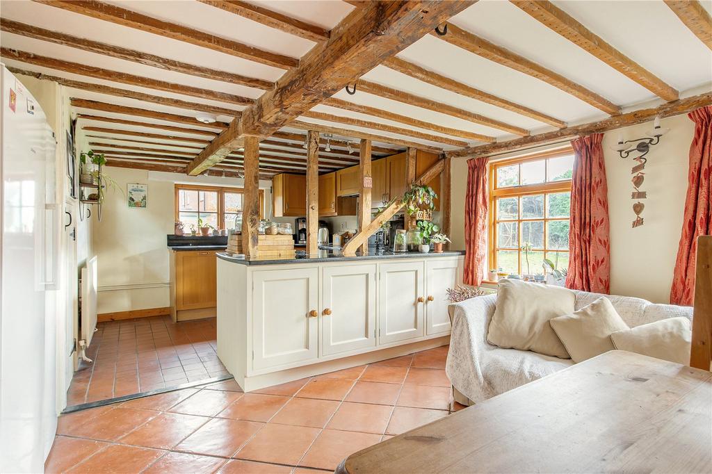 Kitchen/Dining