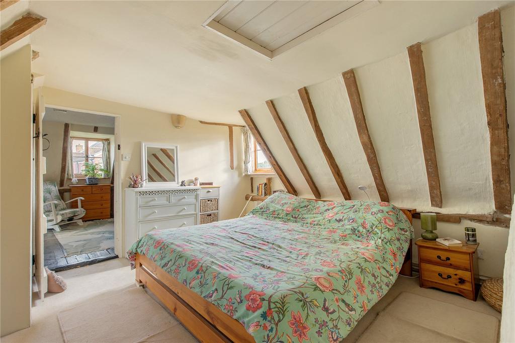 Bedroom Tw