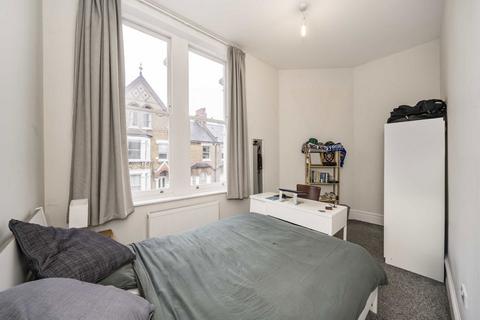 2 bedroom flat to rent, Ostade Road, London SW2