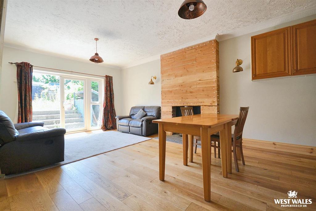 Dining / Living Space