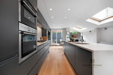 3 bedroom terraced house for sale, Napier Road, NW10