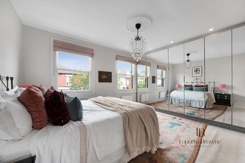 3 bedroom terraced house for sale, Napier Road, NW10