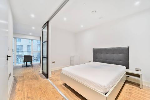 Studio to rent, Appleby House, Colindale, London, NW9