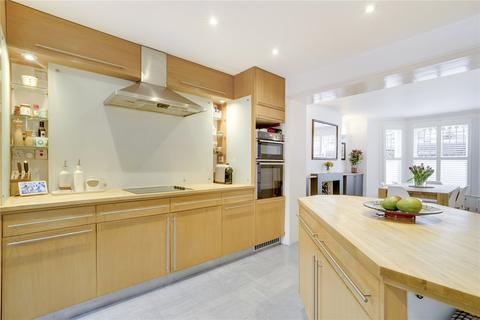 4 bedroom terraced house for sale, Bennerley Road, SW11