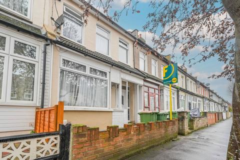 3 bedroom terraced house for sale, Landseer Avenue, Manor Park, London, E12