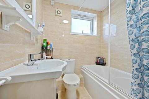 3 bedroom terraced house for sale, Everglade Strand, Leighton  NW9