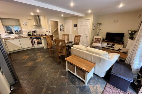 undefined, Dan Y Bont, Gilwern, Abergavenny, NP7