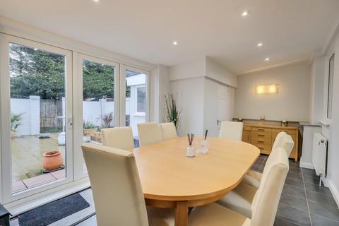 3 bedroom terraced house for sale, Constable Close, Sholing