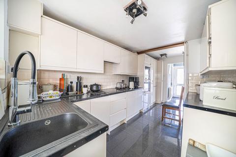 undefined, Mann Close, Whitchurch, RG28 7LB