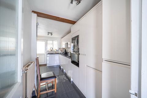 undefined, Mann Close, Whitchurch, RG28 7LB
