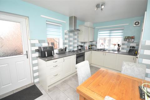 3 bedroom semi-detached house for sale, Lingwell Court, Middleton, Leeds