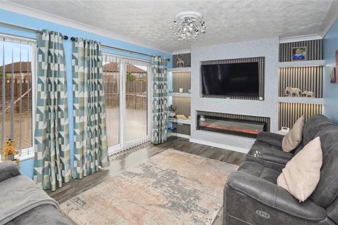 3 bedroom semi-detached house for sale, Lingwell Court, Middleton, Leeds