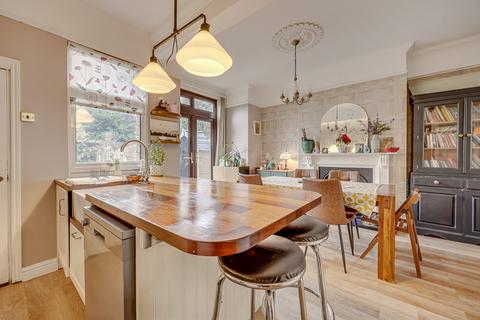 undefined, Southview Drive, Westcliff-on-sea, SS0