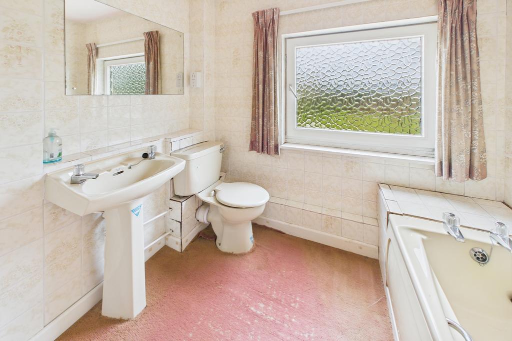 Main Bathroom
