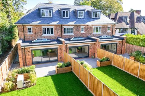 3 bedroom townhouse for sale, Hersham Road, Walton-On-Thames, KT12