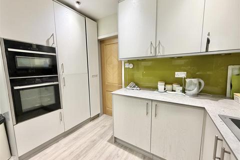 undefined, Sandacre Road, Manchester