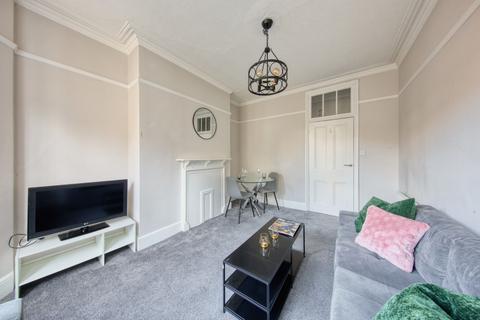 1 bedroom flat to rent, Abingdon Mansions, Pater Street, London, W8