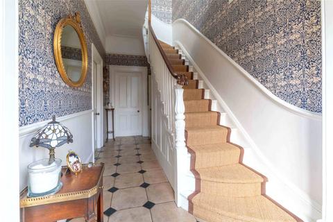 4 bedroom semi-detached house for sale, Churchfields, Broxbourne, Hertfordshire, EN10