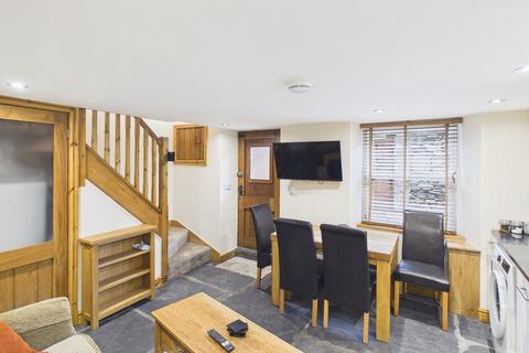 2 bedroom terraced house for sale, 2 Oakside Yard, Oak Street, Windermere, LA23 1FA