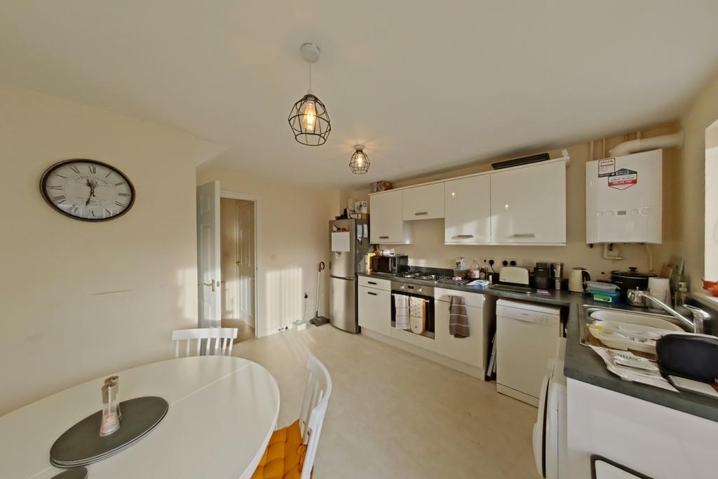 Kitchen Diner P1