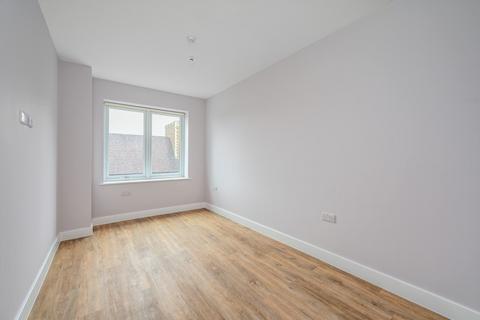 1 bedroom apartment to rent, Cammberley