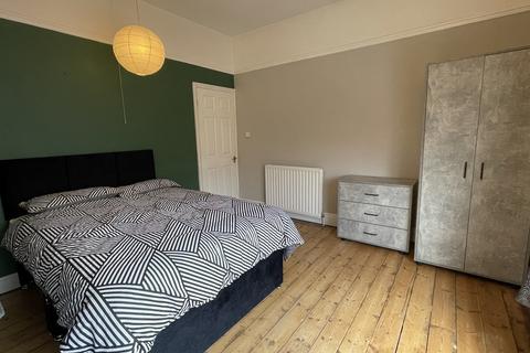 2 bedroom terraced house for sale, Stuart Street, Leicester