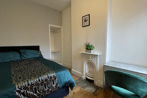 2 bedroom terraced house for sale, Stuart Street, Leicester