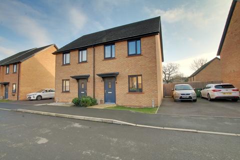 2 bedroom semi-detached house for sale, 6 Carver Way, off Wagstaffe Close